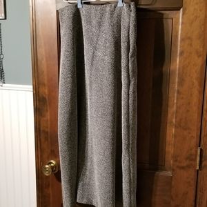 Black and white flecked lined flair skirt 33 in.